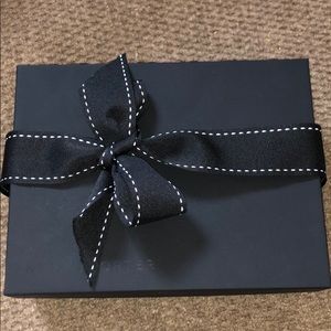 Net A Porter Box